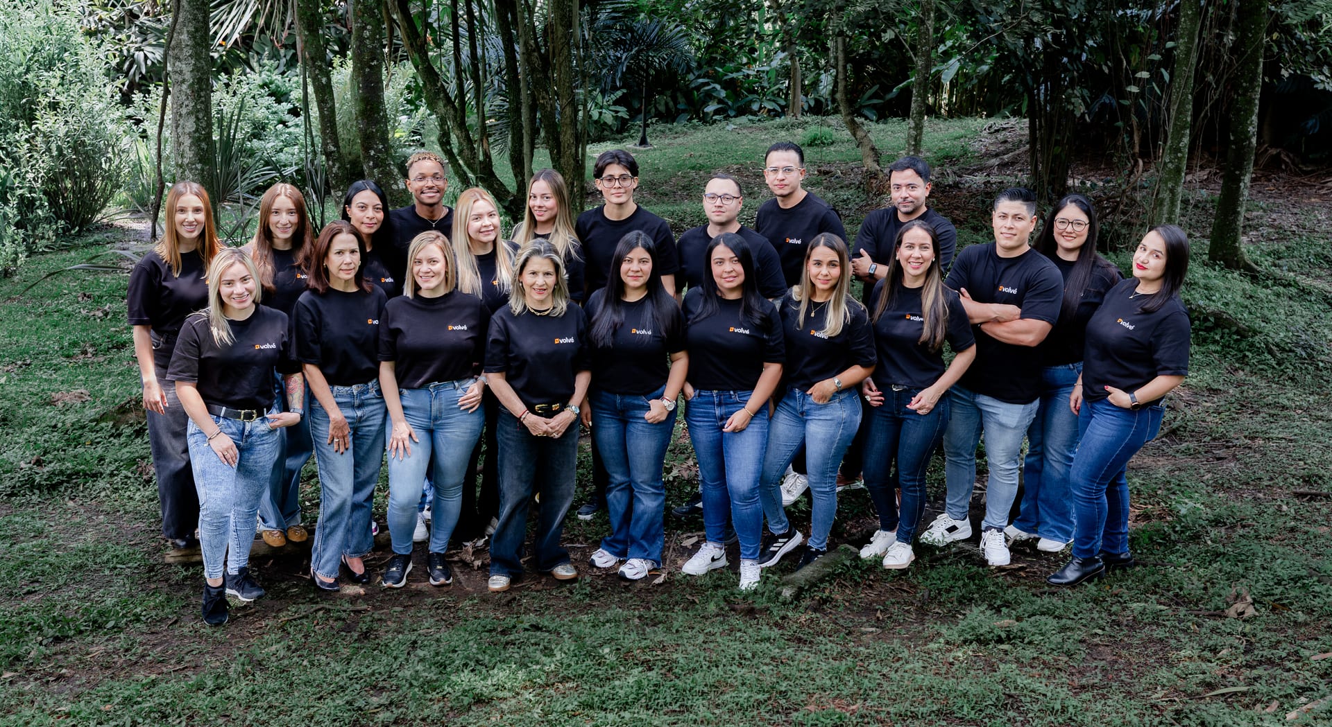 Equipo de Volvé Colombia